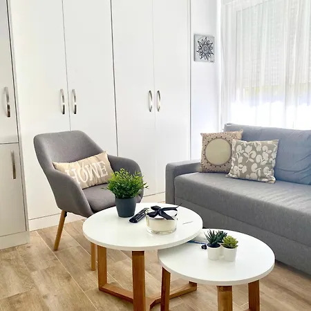 115 - Center 2 Minutes From The Beach! Apartment *