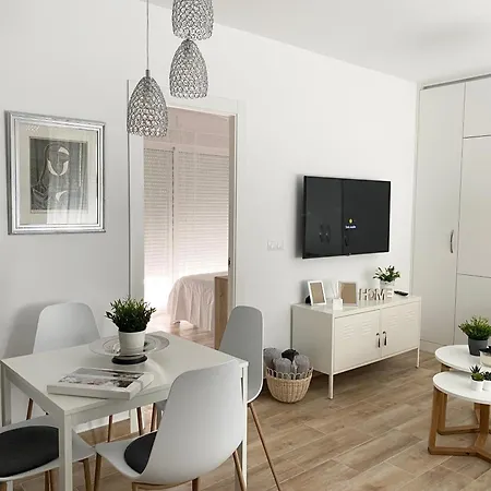 115 - Center 2 Minutes From The Beach! Apartment *